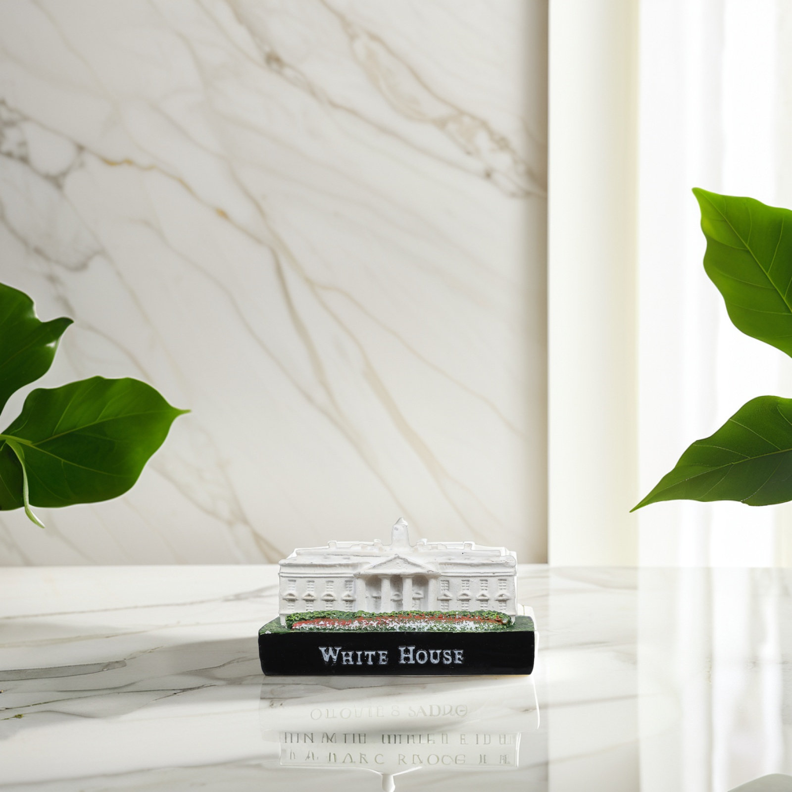 Elegante Estatua de Resina de  - Office Technology reseña y precio